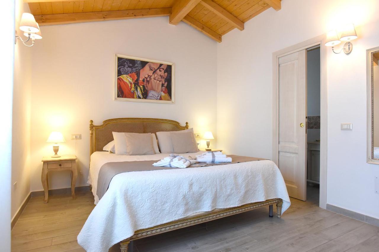 La Dimora Di San Simplicio Hotel Olbia Bagian luar foto