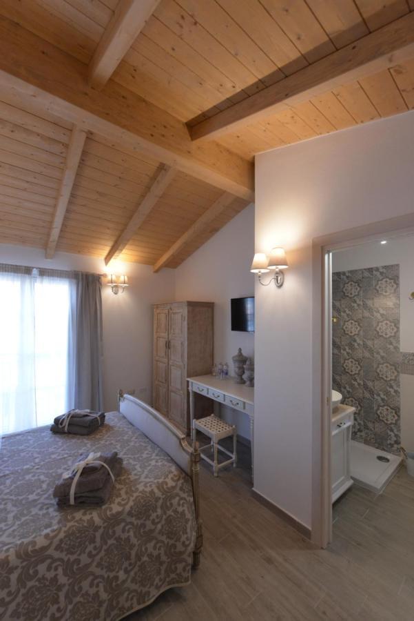 La Dimora Di San Simplicio Hotel Olbia Bagian luar foto